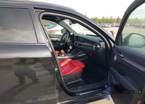 2022 Alfa Romeo Stelvio Veloce Ti Awd из США, поврежденный, VIN ZASPAKBN0N7D25107